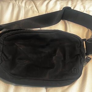 Black Woman Crossbody Bag Lululemon black Logo used!!